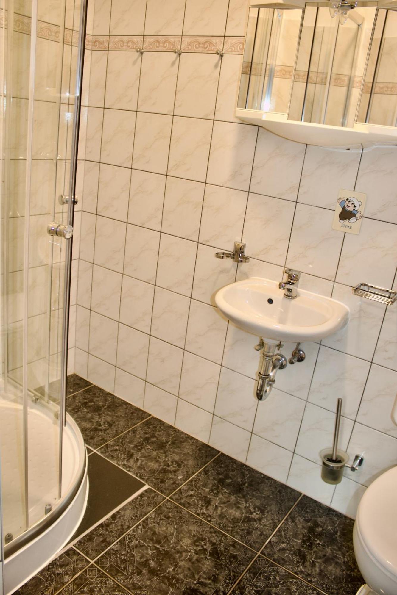 Strandvogtei Sellin - Fewo 5 - Sehr Zentrales Grosses Apartment ภายนอก รูปภาพ